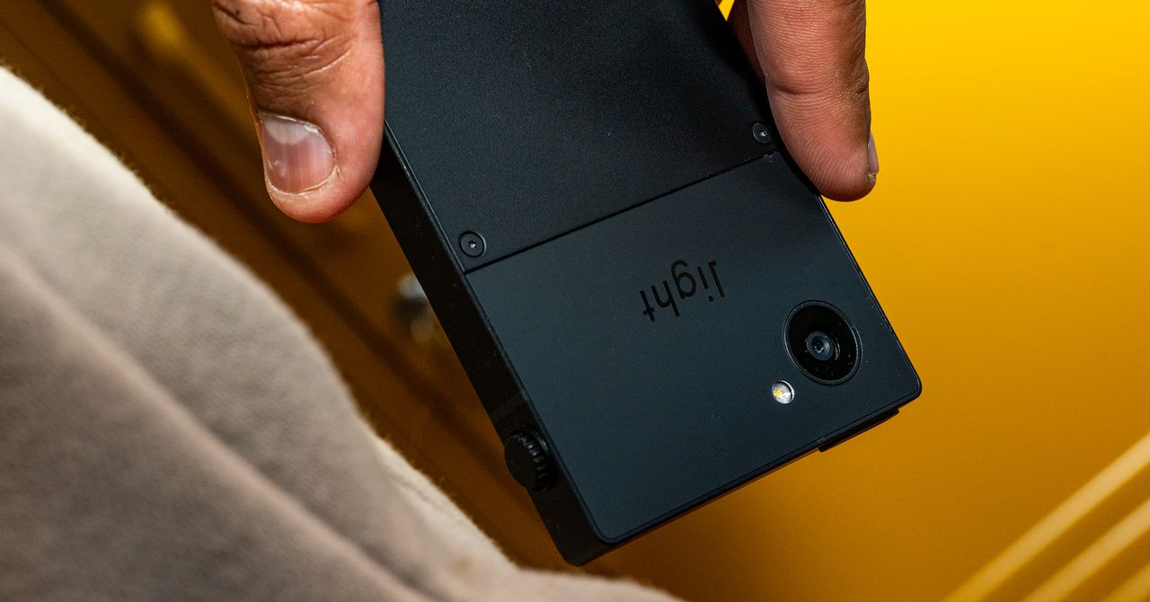 Light Phone Is Making Its Dumb Phone More Useful With Third-Party ‘Tools’ Light Phone Is Making Its Dumb Phone More Useful With Third-Party ‘Tools’