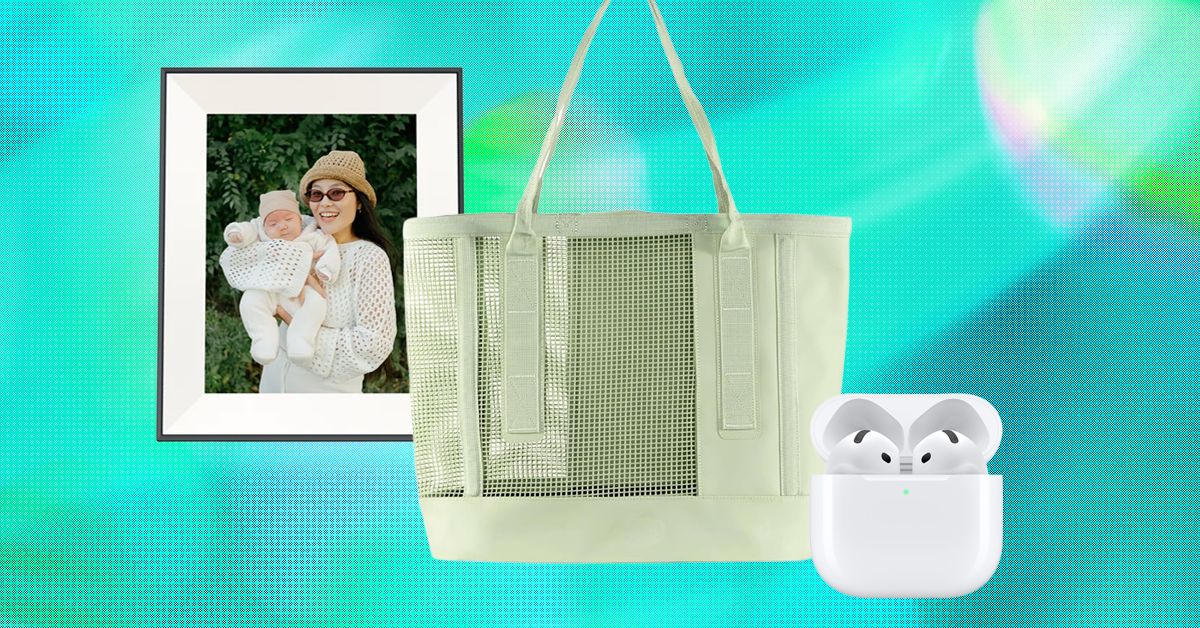 Best Gifts for Mom (2026): E-Readers, Digital Wall Calendar, Smart Bird Feeders Best Gifts for Mom (2026): E-Readers, Digital Wall Calendar, Smart Bird Feeders
