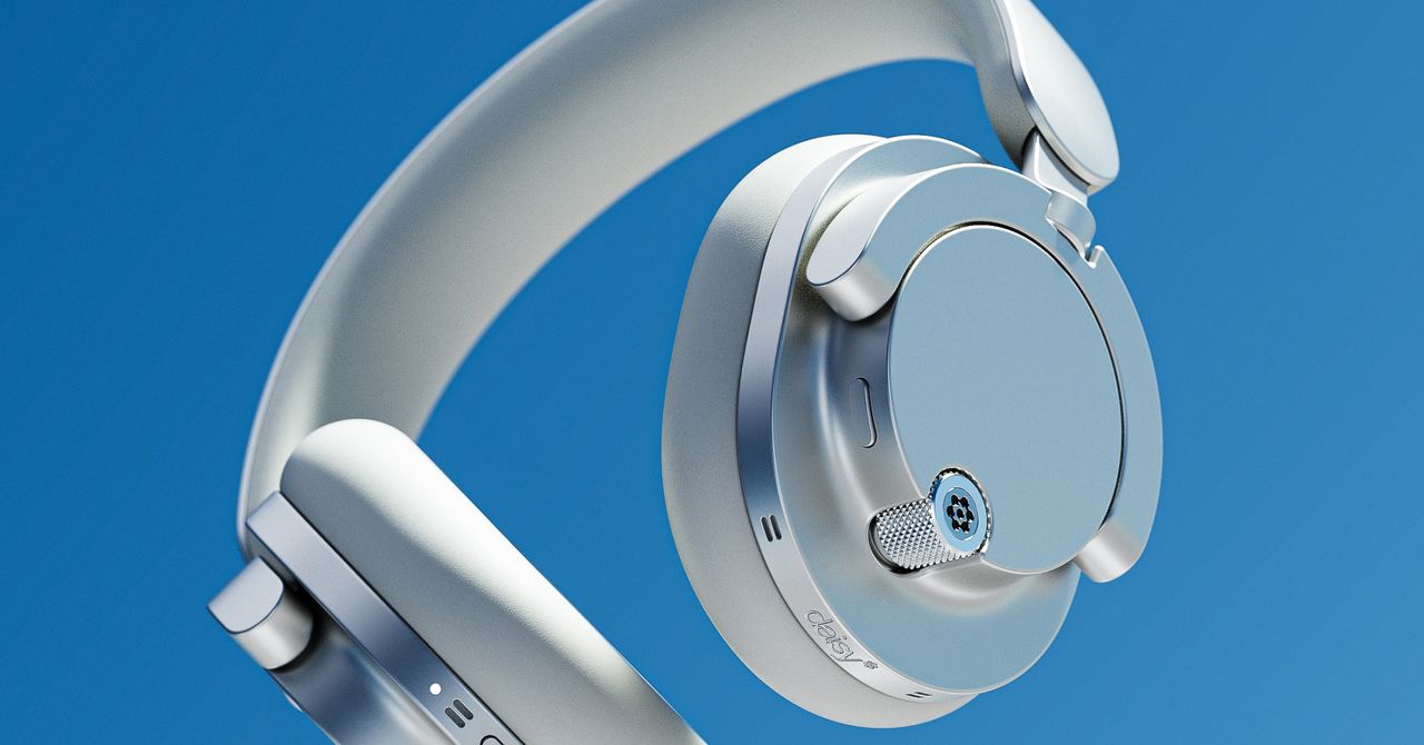 Daisy Sound’s First Headphones Are Premium, High-Quality—and Just a Little Bit Cheaper Daisy Sound’s First Headphones Are Premium, High-Quality—and Just a Little Bit Cheaper