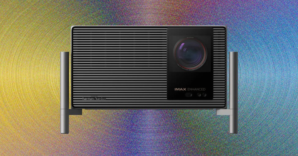 Review: Xgimi Titan Noir Max Home Projector (2026) Review: Xgimi Titan Noir Max Home Projector (2026)