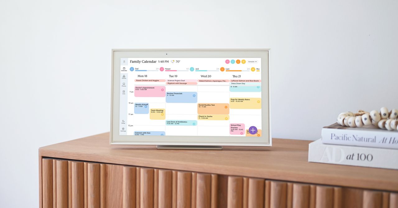 Skylight’s Touchscreen Calendar Got my Whole Family on the Same Page Skylight’s Touchscreen Calendar Got my Whole Family on the Same Page