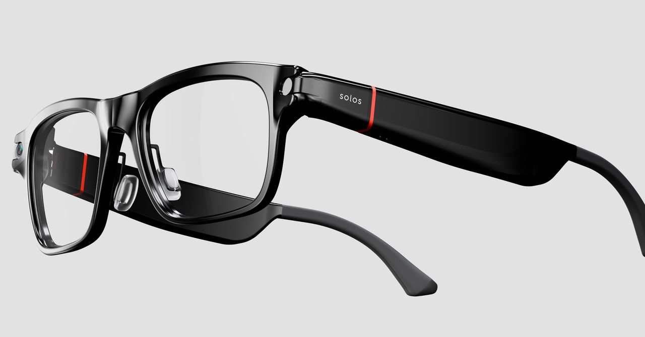 These New Smart Glasses From Solos Come With a Privacy Shield for the Cameras These New Smart Glasses From Solos Come With a Privacy Shield for the Cameras