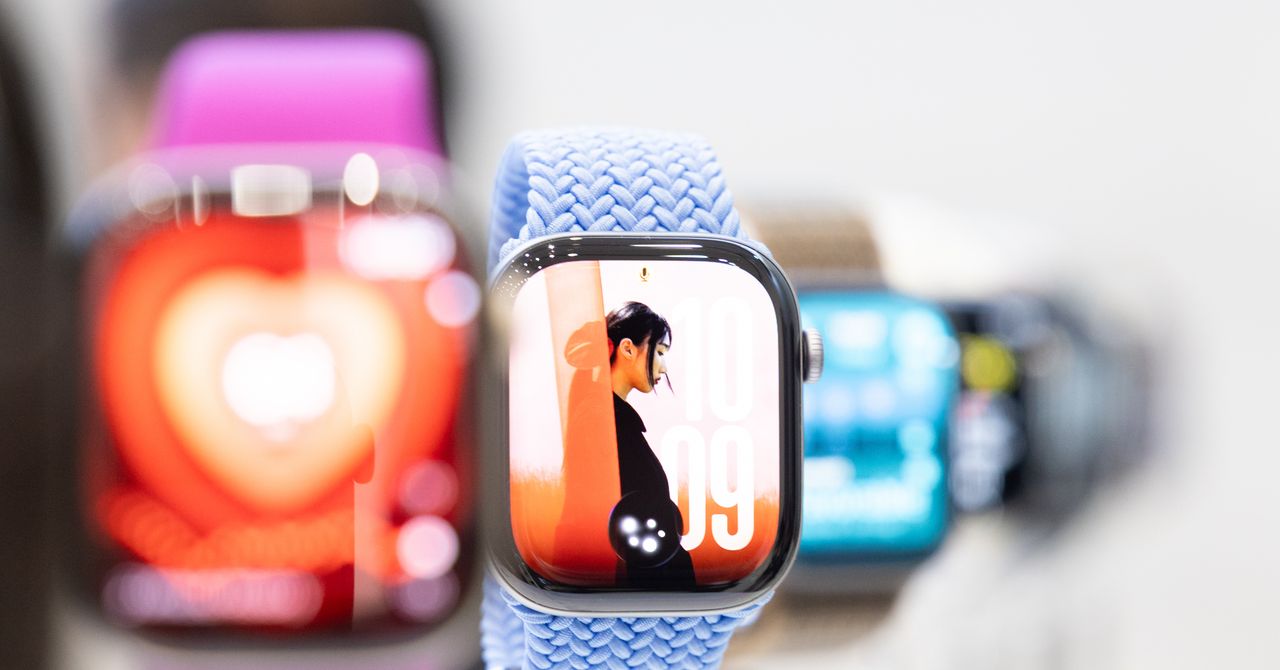 Apple Watch Series 12 Review: Finally, a Readiness Score (2026) Apple Watch Series 12 Review: Finally, a Readiness Score (2026)