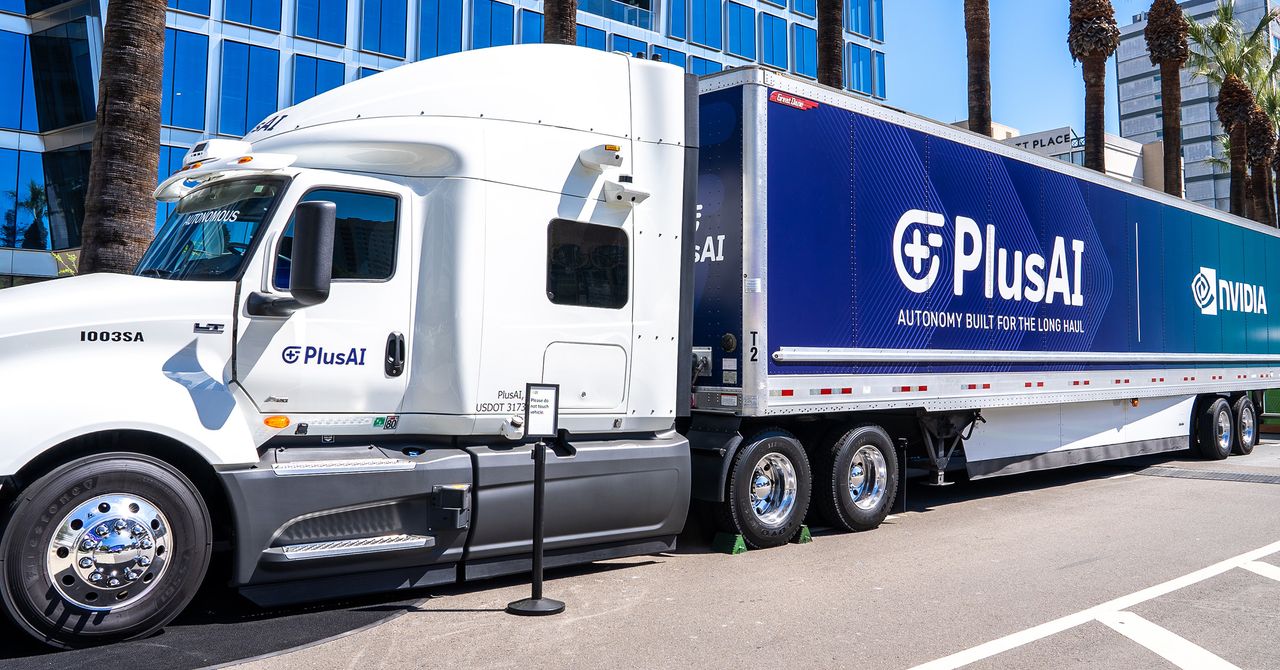 Thieves Stole ‘Nvidia’ Trailers. They Got 20 Tons of Sand Thieves Stole ‘Nvidia’ Trailers. They Got 20 Tons of Sand