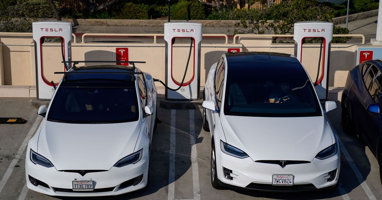 Tesla’s ‘Full Self-Driving’ Becomes ‘Assisted Driving’ in Europe Tesla’s ‘Full Self-Driving’ Becomes ‘Assisted Driving’ in Europe